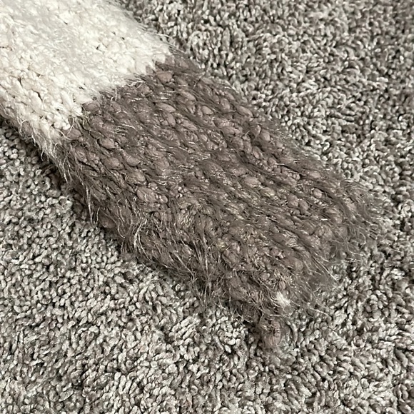 Altar’s state sweater - Picture 4 of 4